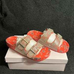 COPY - NWOT-Steve Madden’s madden girl Tillie Red Multi